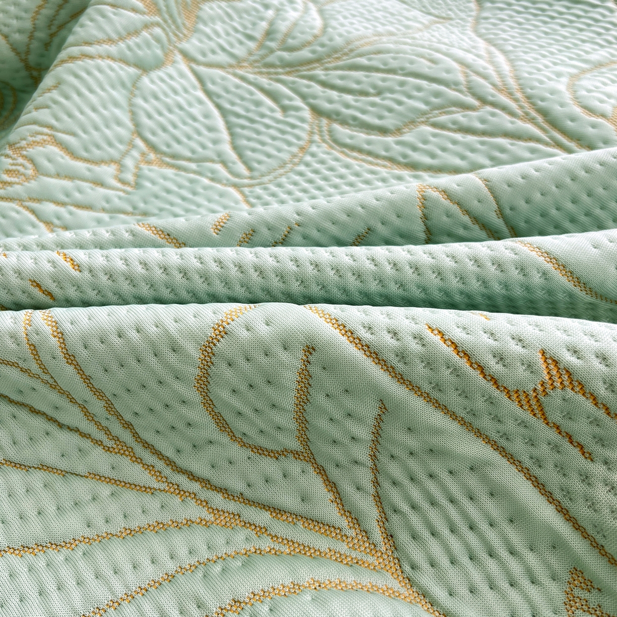 91家纺网 家纺一手货源 找家纺 能好家纺 2026新款高分子PE冰豆豆凉席床笠款 半夏绿