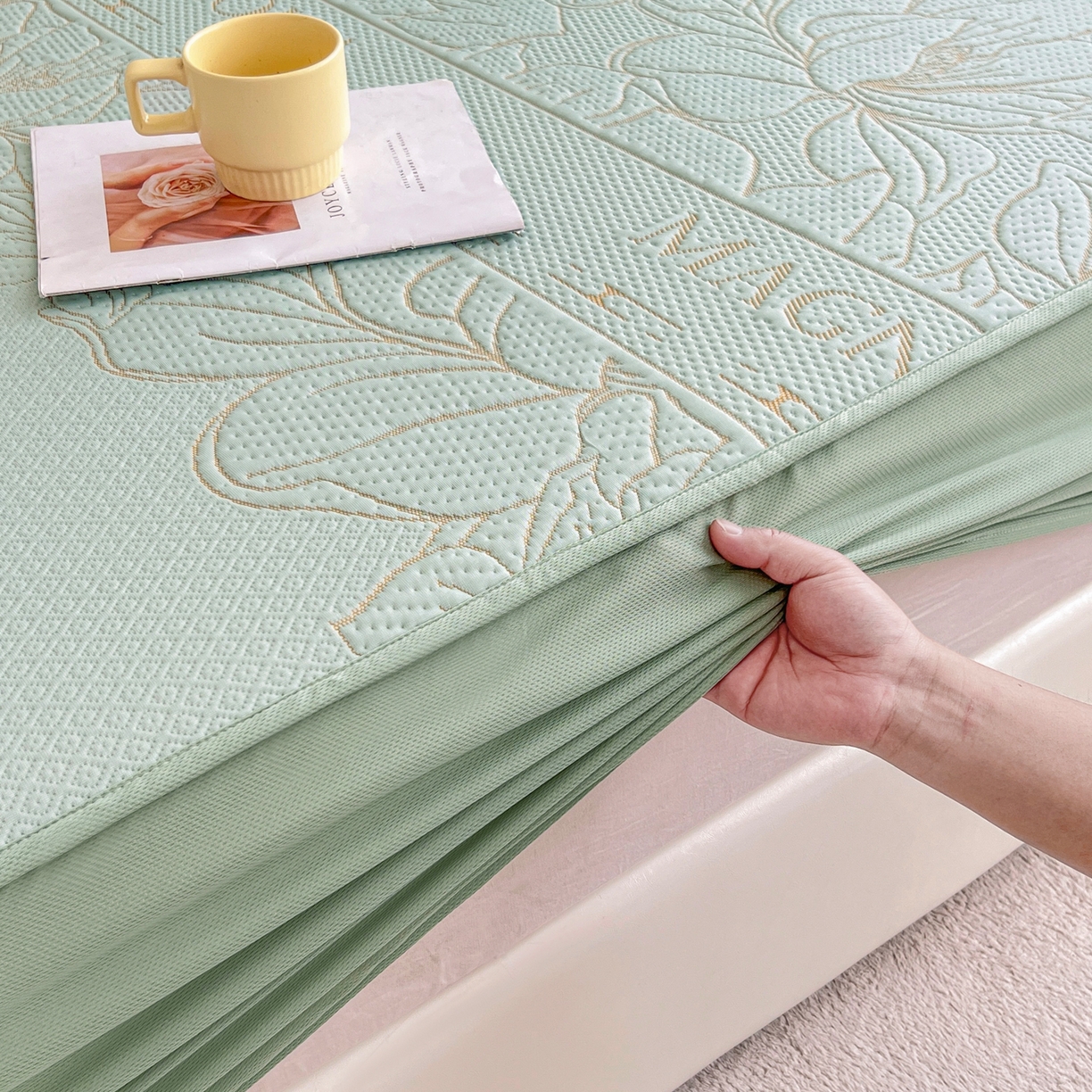 91家纺网 家纺一手货源 找家纺 能好家纺 2026新款高分子PE冰豆豆凉席床笠款 半夏绿