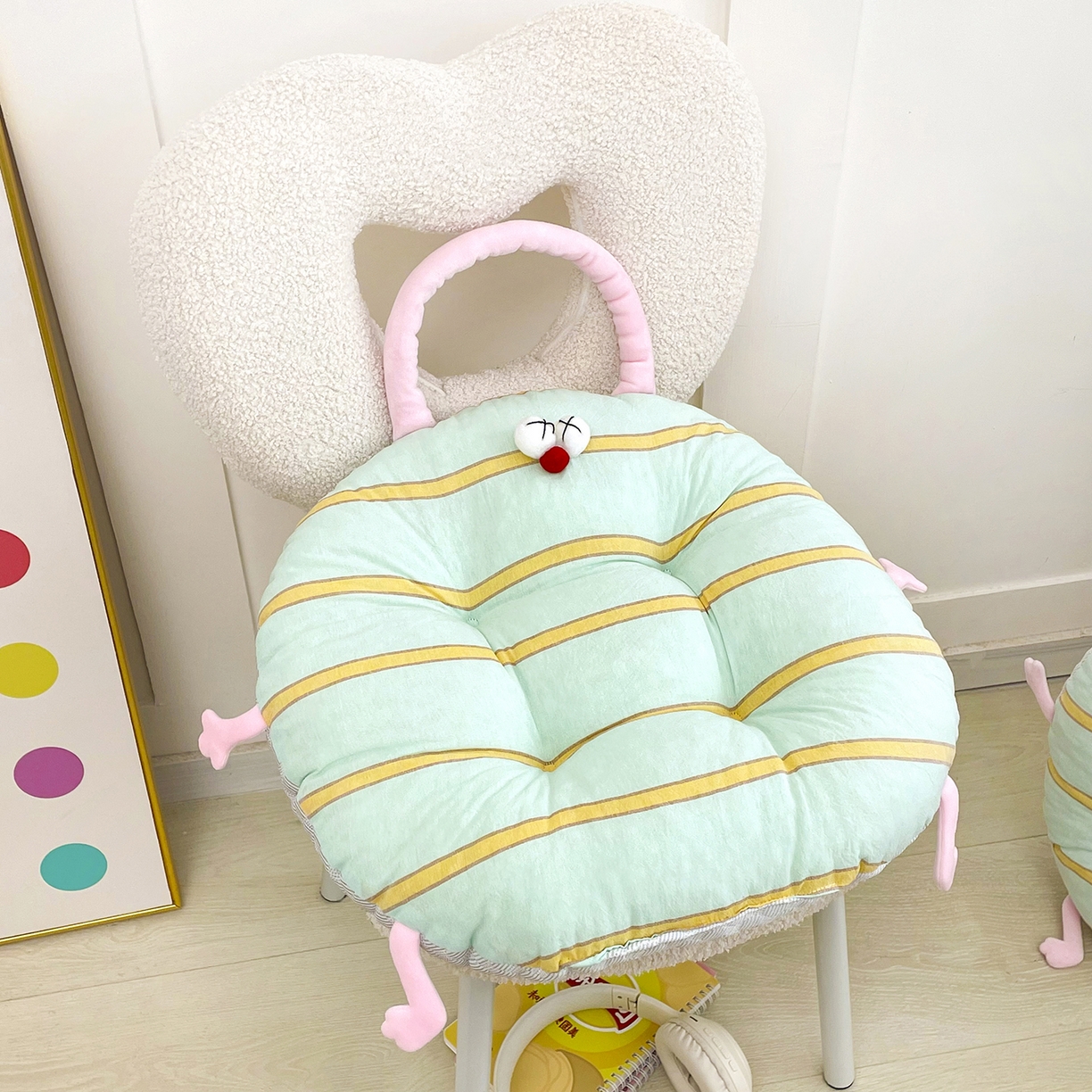 91家纺网 家纺一手货源 找家纺 座享家 2026新款多巴胺春夏两用蒲团 蒲团绿