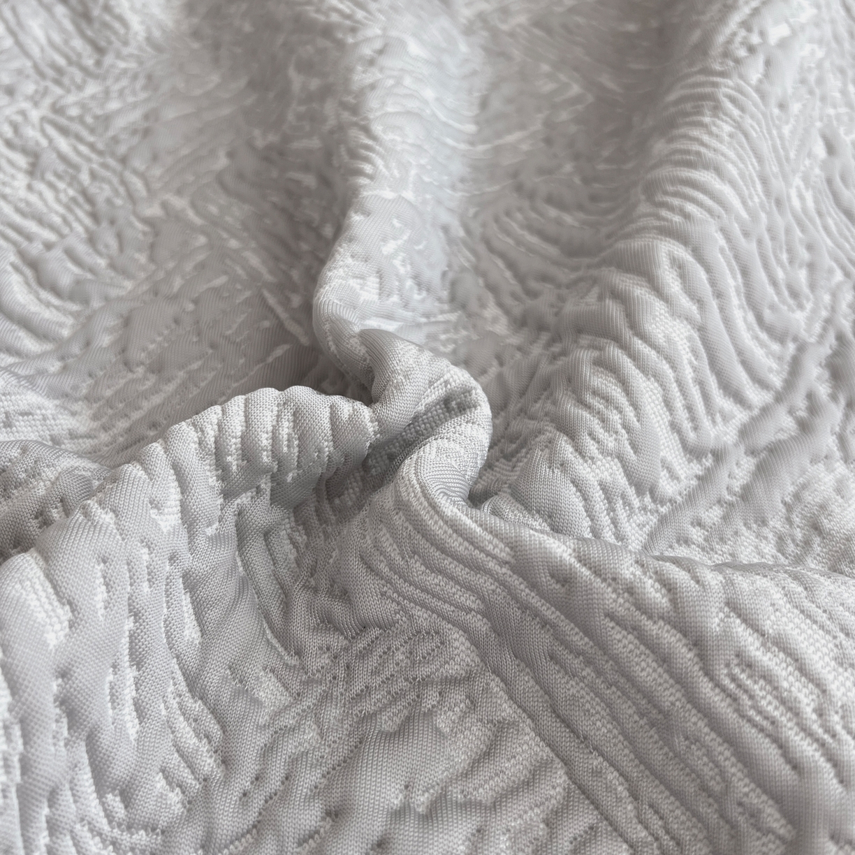 91家纺网 家纺一手货源 找家纺 能好家纺 2026新款高分子PE冰豆豆凉席床笠款 轻奢灰