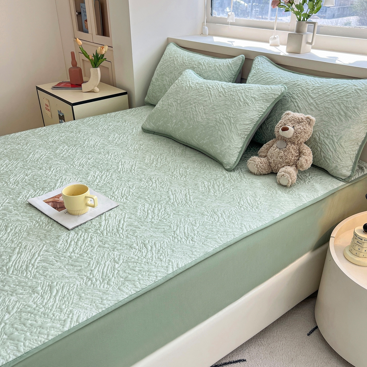 91家纺网 家纺一手货源 找家纺 能好家纺 2026新款高分子PE冰豆豆凉席床笠款 轻奢绿