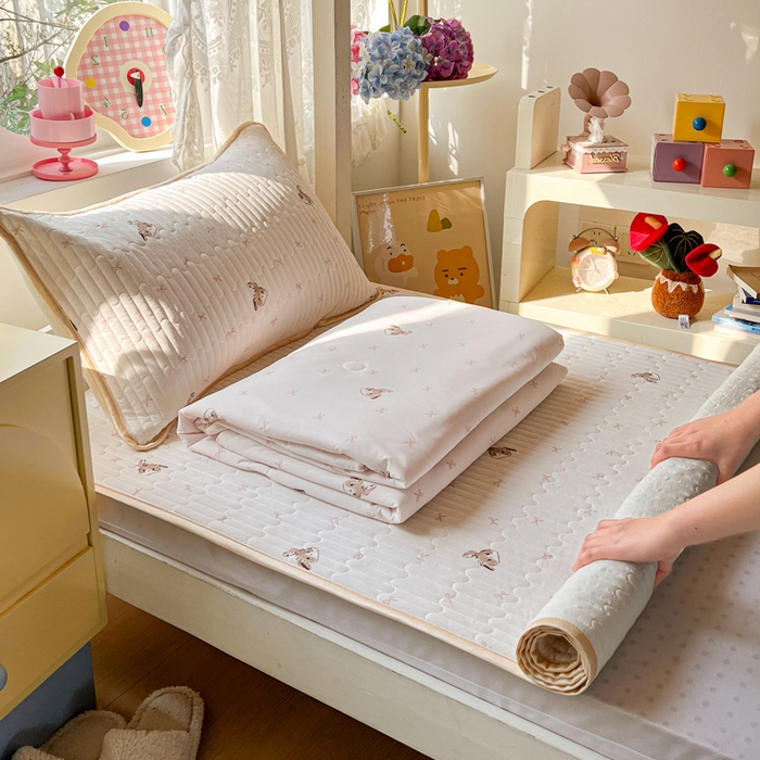 91家纺网 家纺一手货源 找家纺 （总）卡普二店 2026新款A类锦氨凉感印花夏被四件套床盖凉席款--三件套