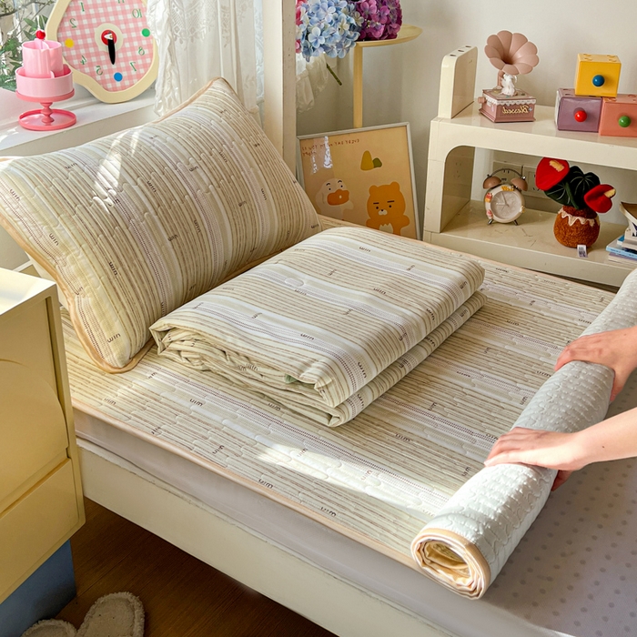 91家纺网 家纺一手货源 找家纺 （总）卡普二店 2026新款A类锦氨凉感印花夏被四件套床盖凉席款--三件套