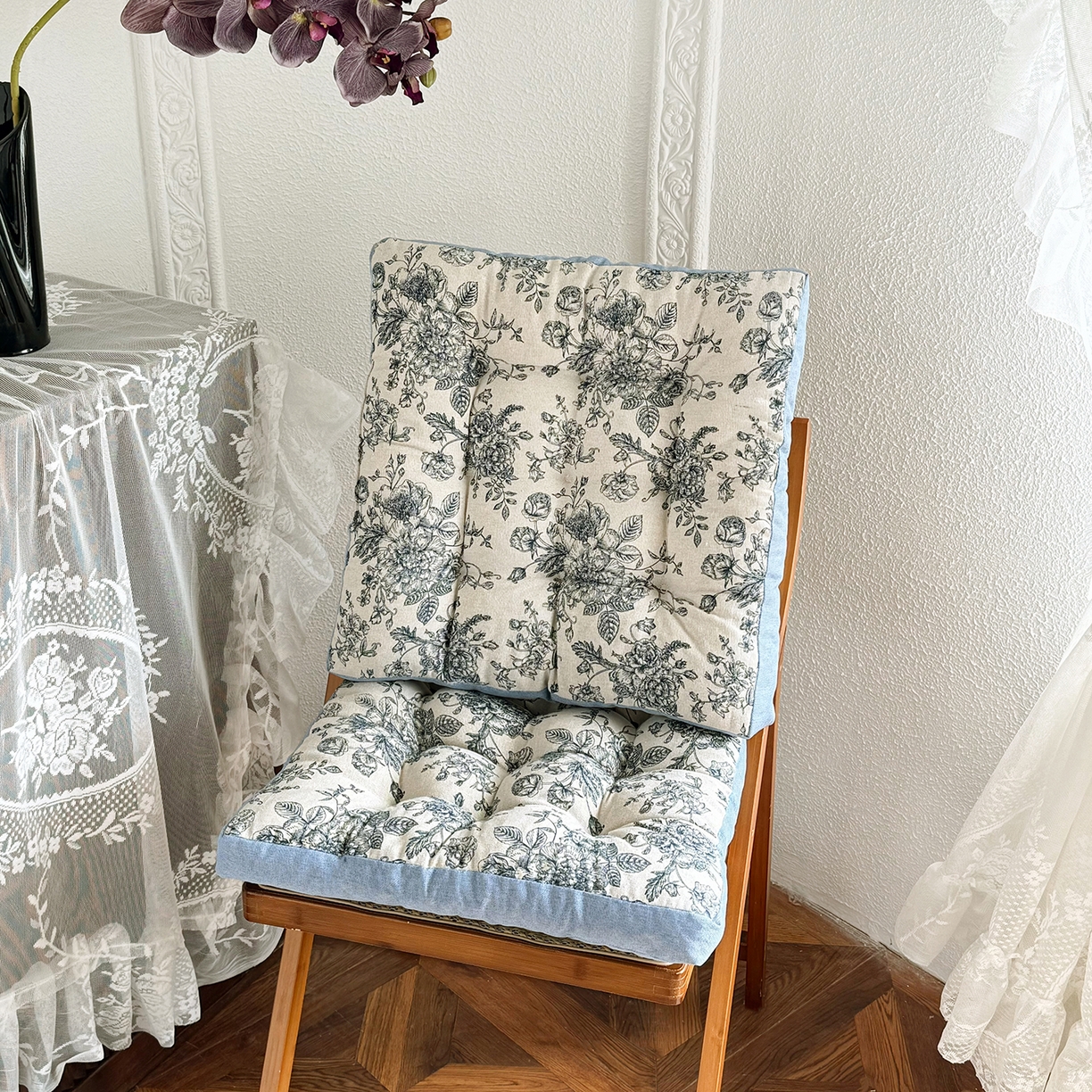 91家纺网 家纺一手货源 找家纺 座享家 2026新款棉麻碎花面包垫坐垫椅垫 青花