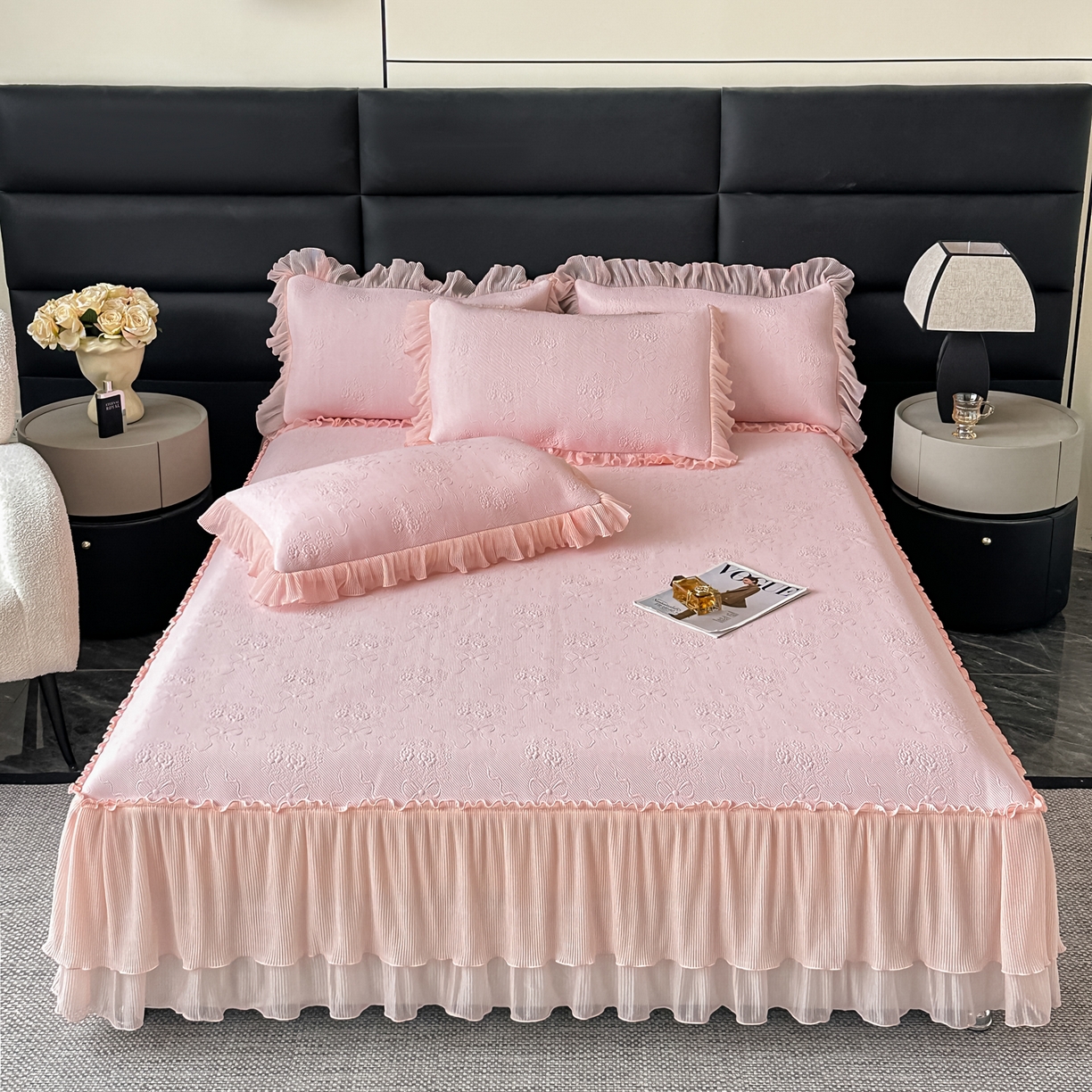 91家纺网 家纺一手货源 找家纺 （总）梓之赫 2026新款凉感冰豆豆床裙款凉席席子-浪漫蝴蝶结