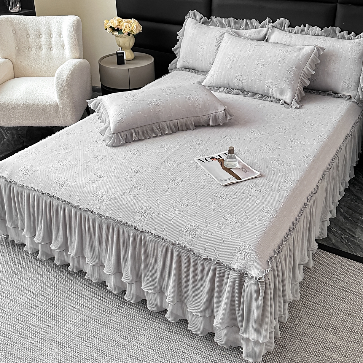 91家纺网 家纺一手货源 找家纺 （总）梓之赫 2026新款凉感冰豆豆床裙款凉席席子-浪漫蝴蝶结