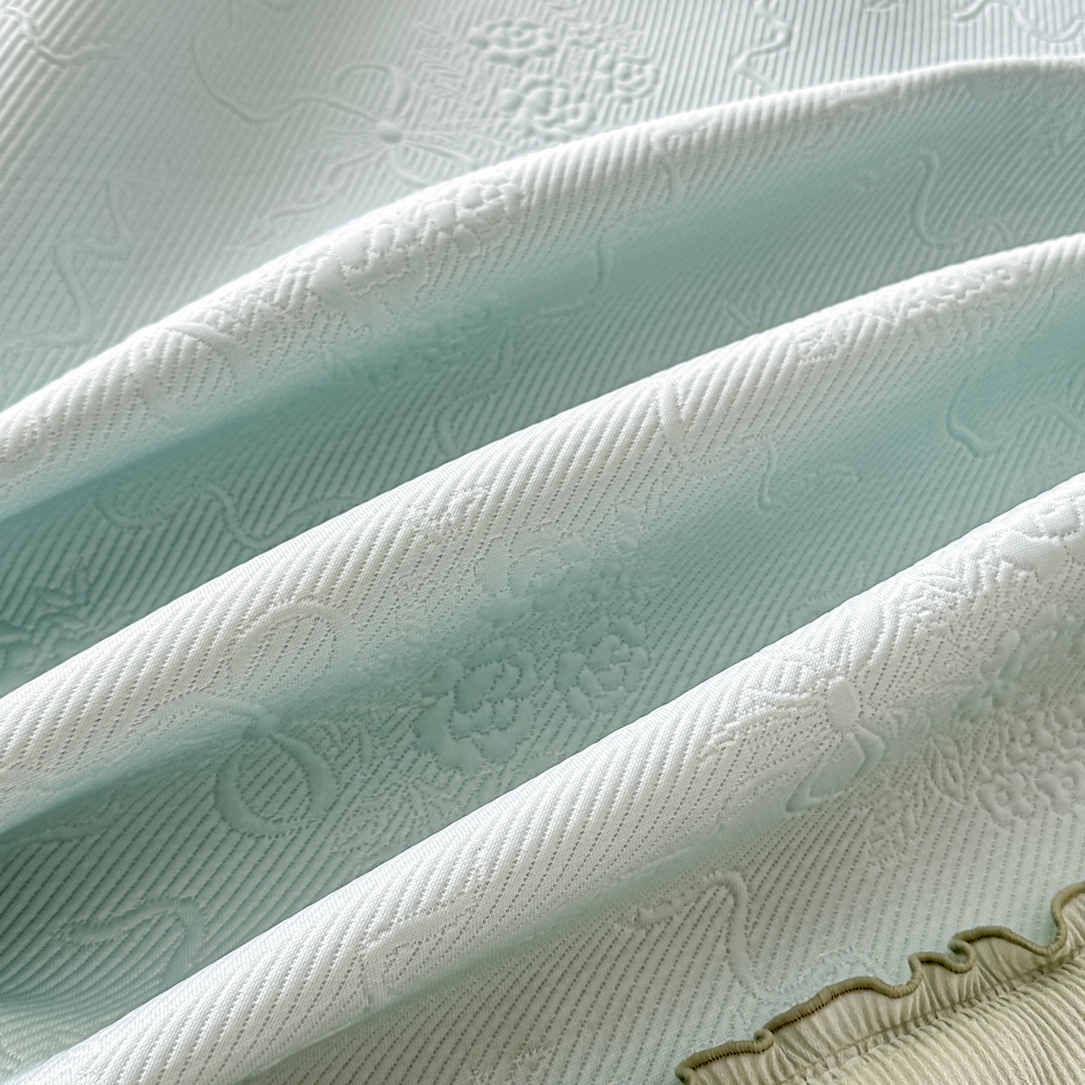 91家纺网 家纺一手货源 找家纺 梓之赫 2026新款凉感冰豆豆床裙款凉席席子-浪漫蝴蝶结 浪漫蝴蝶结-绿