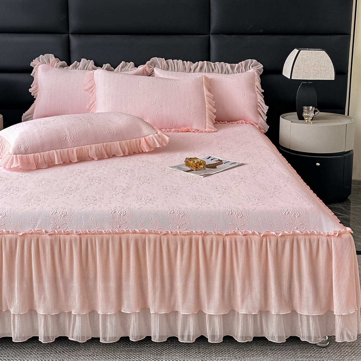 91家纺网 家纺一手货源 找家纺 梓之赫 2026新款凉感冰豆豆床裙款凉席席子-浪漫蝴蝶结 浪漫蝴蝶结-粉