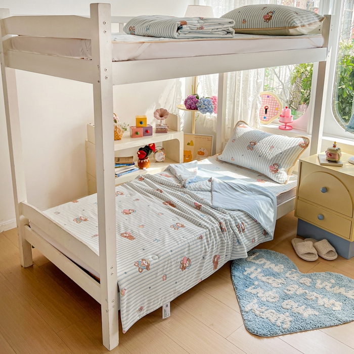 91家纺网 家纺一手货源 找家纺 卡普二店 2026新款A类锦氨凉感印花夏被四件套床盖凉席款--三件套 条纹熊