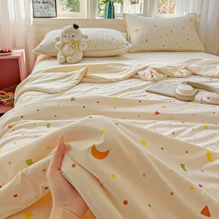 91家纺网 家纺一手货源 找家纺 （总）卡普二店 2026新款A类锦氨凉感印花夏被四件套床盖凉席款--四件套