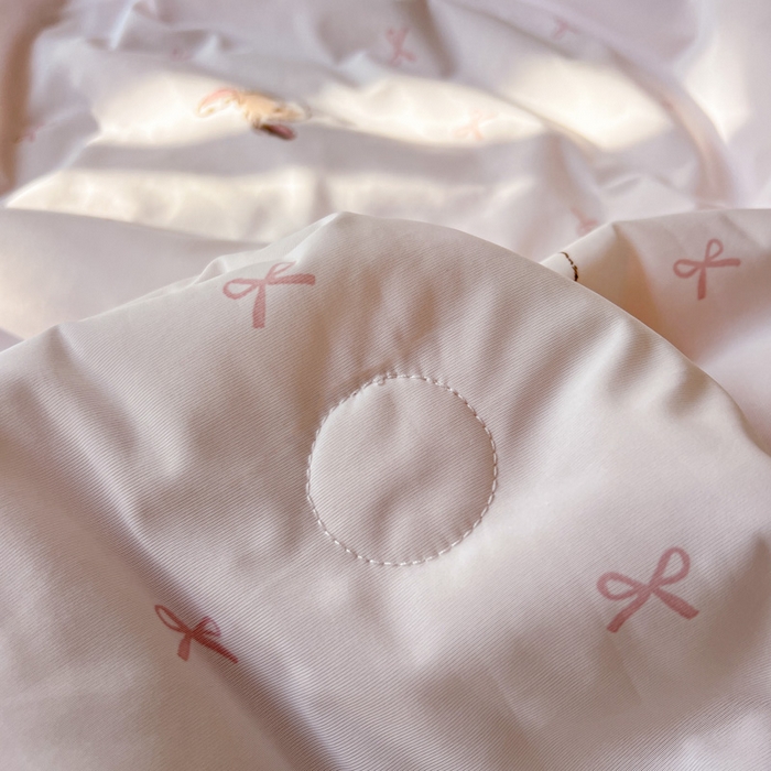 91家纺网 家纺一手货源 找家纺 卡普二店 2026新款A类锦氨凉感印花夏被四件套床盖凉席款--四件套 奶粉修勾