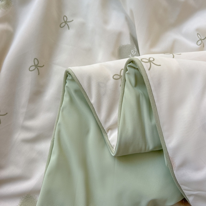 91家纺网 家纺一手货源 找家纺 卡普二店 2026新款A类锦氨凉感印花夏被四件套床盖凉席款--四件套 青提奶冻