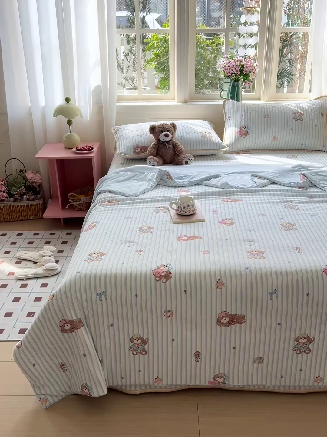 91家纺网 家纺一手货源 找家纺 卡普二店 2026新款A类锦氨凉感印花夏被四件套床盖凉席款--四件套 条纹熊