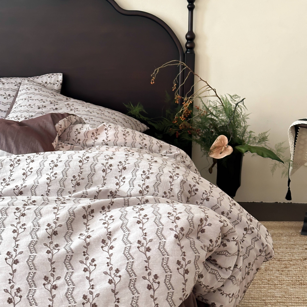 91家纺网 家纺一手货源 找家纺 旷野 2026新款色织全棉纯棉厚织大提花四件套-木槿系列 木槿-咖色