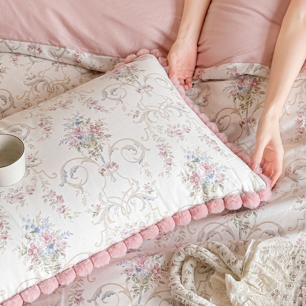 91家纺网 家纺一手货源 找家纺 宅家居 2026新款轻奢极简风全棉毛球款40支纯棉13372小清新喷气印花四件套 红柚香