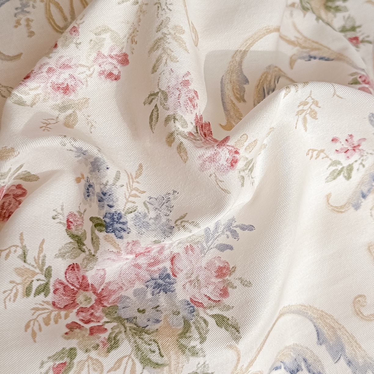 91家纺网 家纺一手货源 找家纺 宅家居 2026新款轻奢极简风全棉毛球款40支纯棉13372小清新喷气印花四件套 红柚香