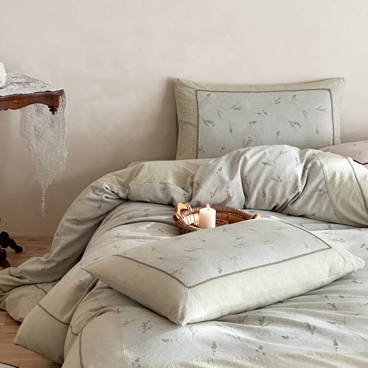 91家纺网 家纺一手货源 找家纺 旷野 2026新款软糯亲肤简约提花四件套-木禾浅序系列 木禾浅序-青茉