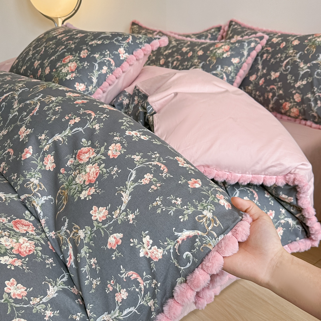 宅家居 2026新款轻奢极简风全棉毛球款40支纯棉13372小清新喷气印花四件套 芳草渡