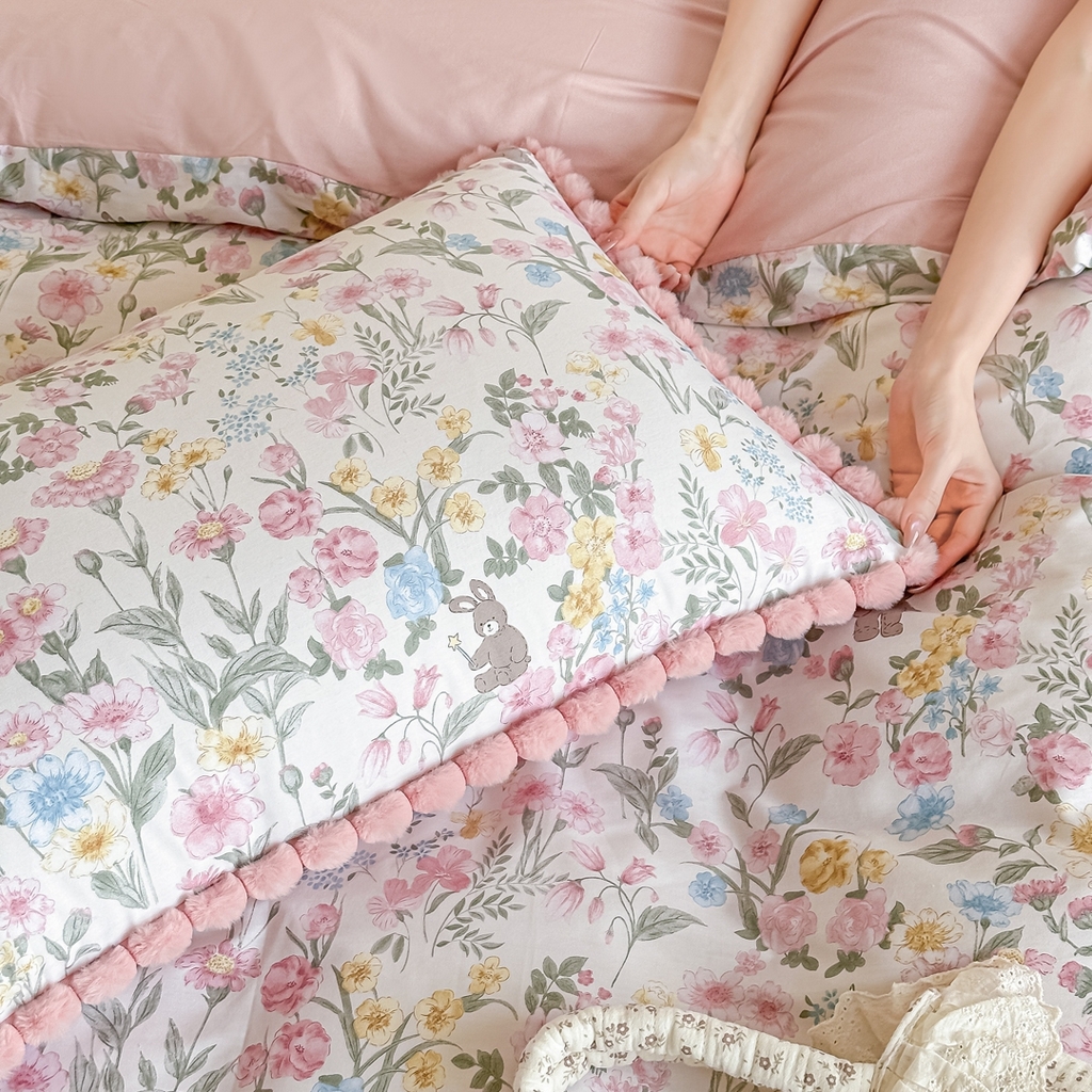 91家纺网 家纺一手货源 找家纺 宅家居 2026新款轻奢极简风全棉毛球款40支纯棉13372小清新喷气印花四件套 琳朵拉