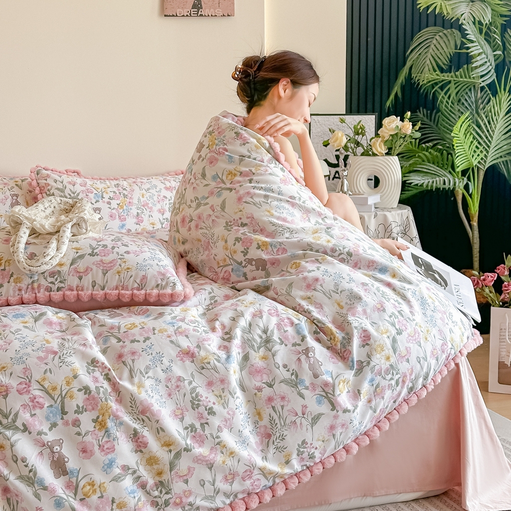 91家纺网 家纺一手货源 找家纺 宅家居 2026新款轻奢极简风全棉毛球款40支纯棉13372小清新喷气印花四件套 琳朵拉