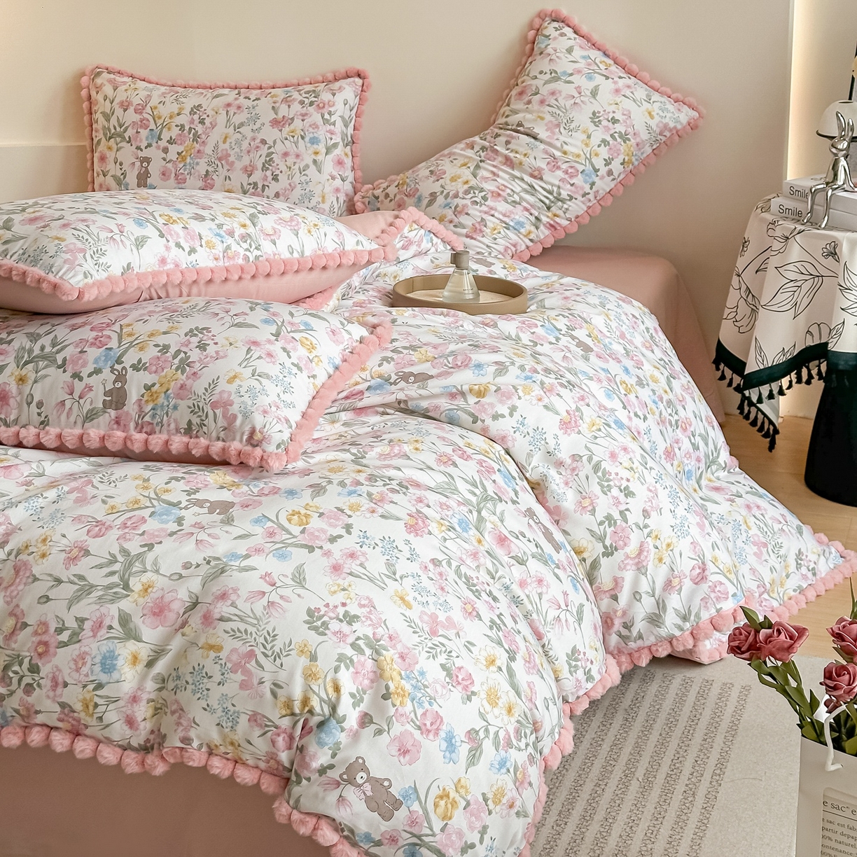 91家纺网 家纺一手货源 找家纺 宅家居 2026新款轻奢极简风全棉毛球款40支纯棉13372小清新喷气印花四件套 琳朵拉