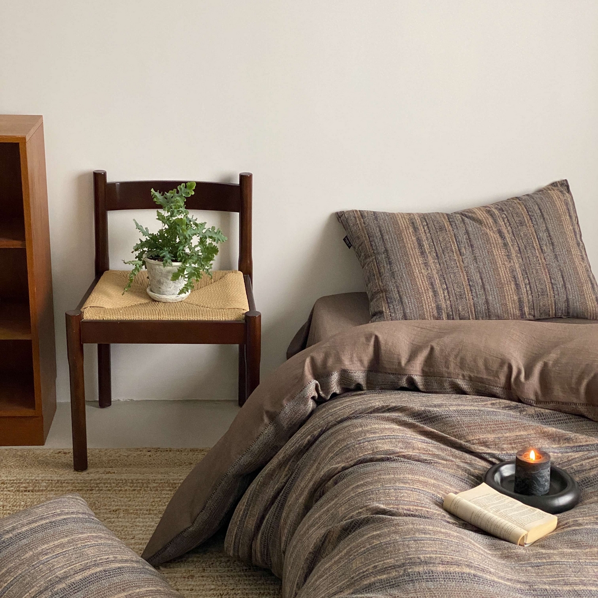 91家纺网 家纺一手货源 找家纺 旷野 2026新款复古风全棉纯棉色织提花双层纱四件套 墨染