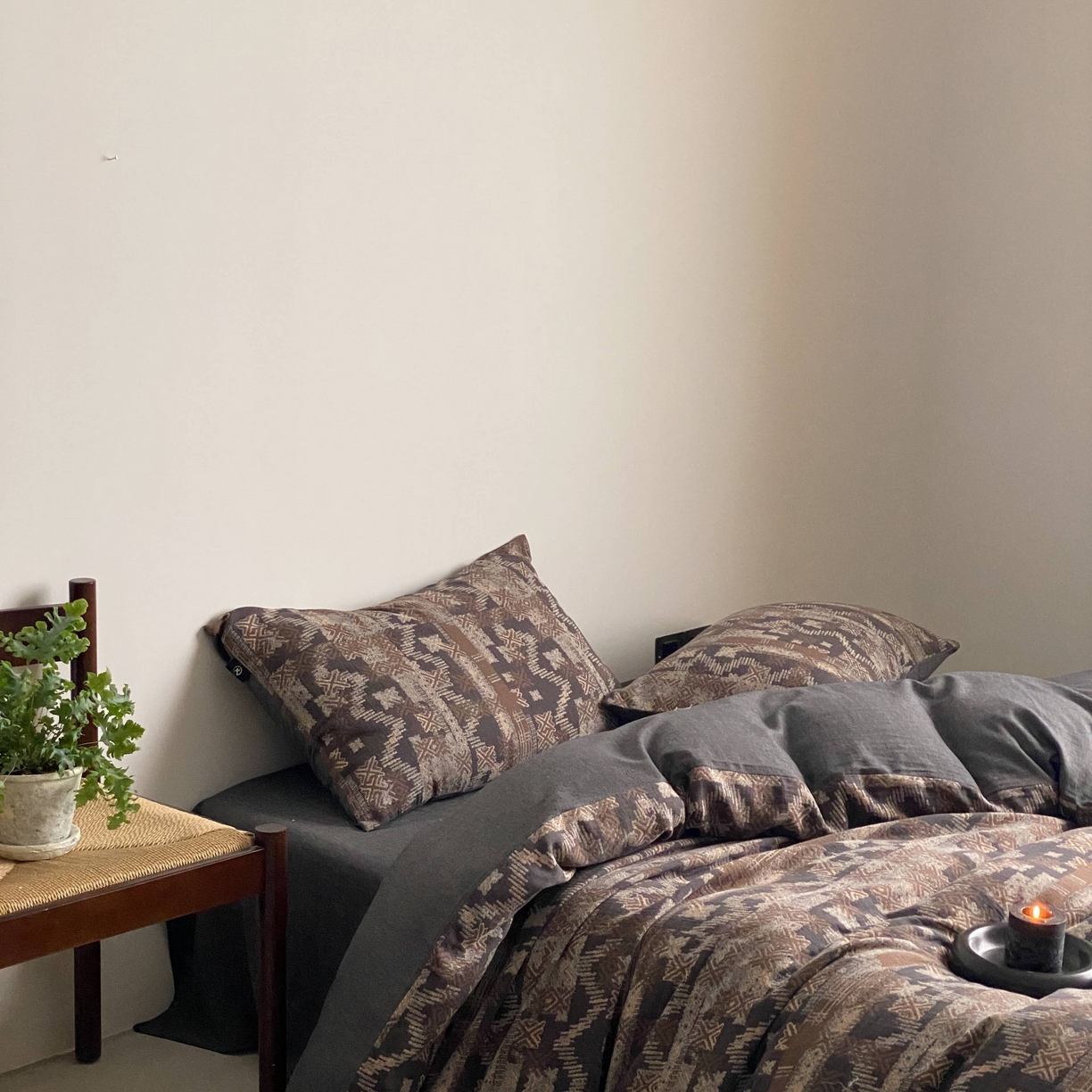 91家纺网 家纺一手货源 找家纺 旷野 2026新款复古风全棉纯棉色织提花双层纱四件套 米娅