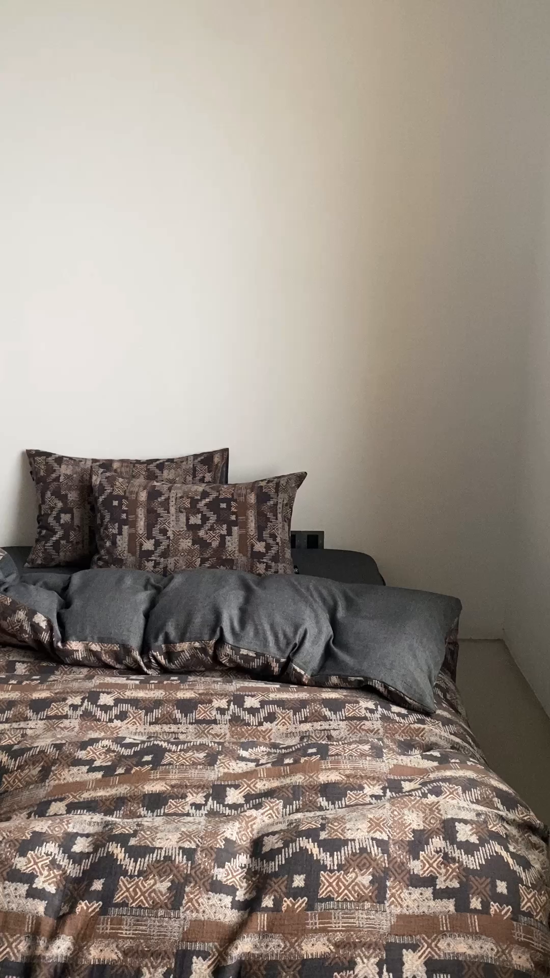 91家纺网 家纺一手货源 找家纺 旷野 2026新款复古风全棉纯棉色织提花双层纱四件套 米娅