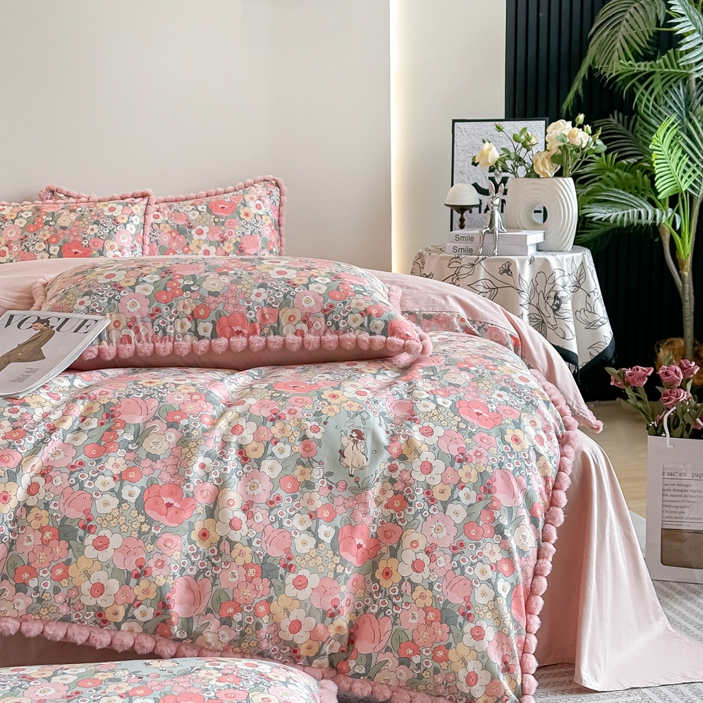 91家纺网 家纺一手货源 找家纺 宅家居 2026新款轻奢极简风全棉毛球款40支纯棉13372小清新喷气印花四件套 艾莲娜