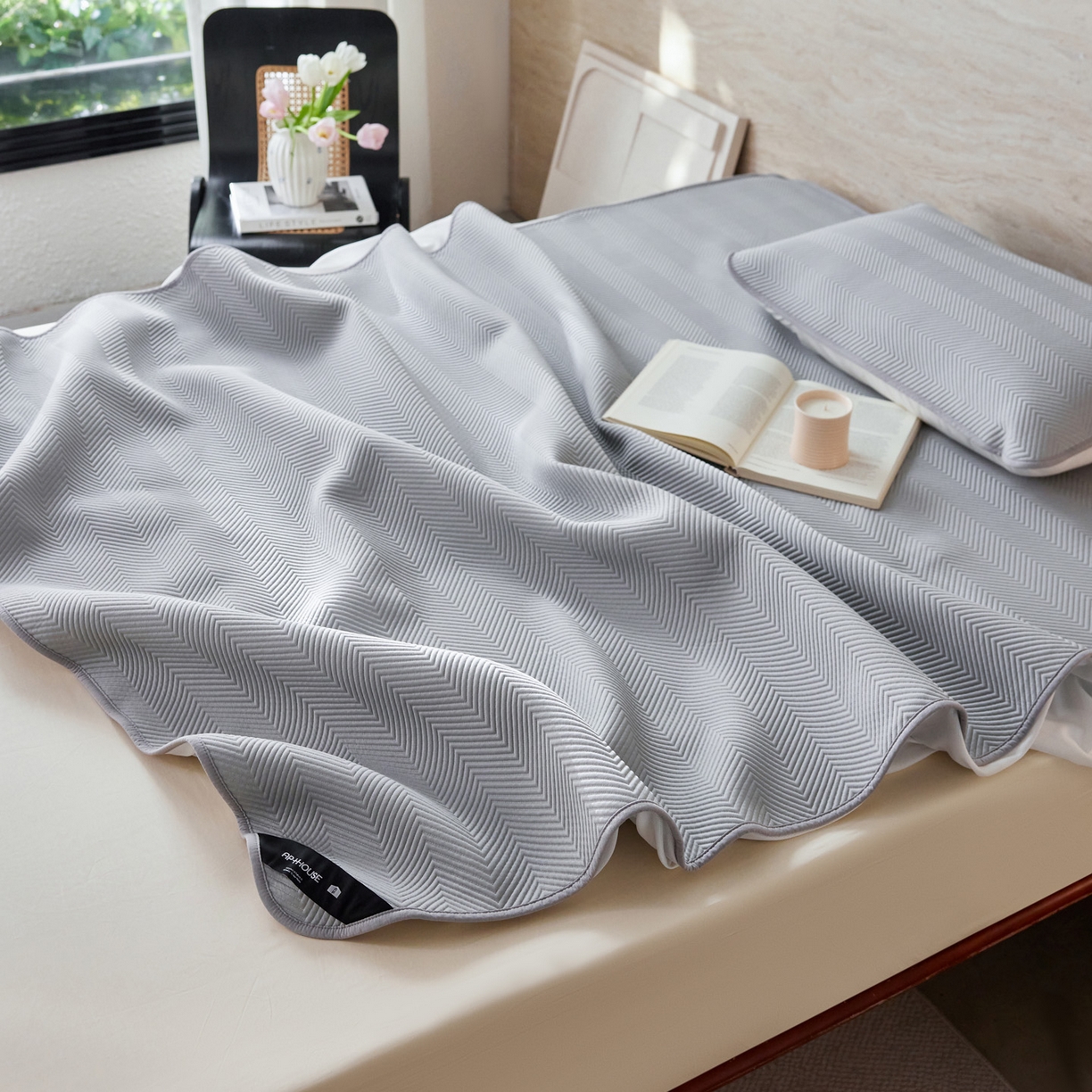 91家纺网 家纺一手货源 找家纺 三味舒屋 2026新款织序系列提花冷感冰豆豆席床笠款软席席子 织序暮灰