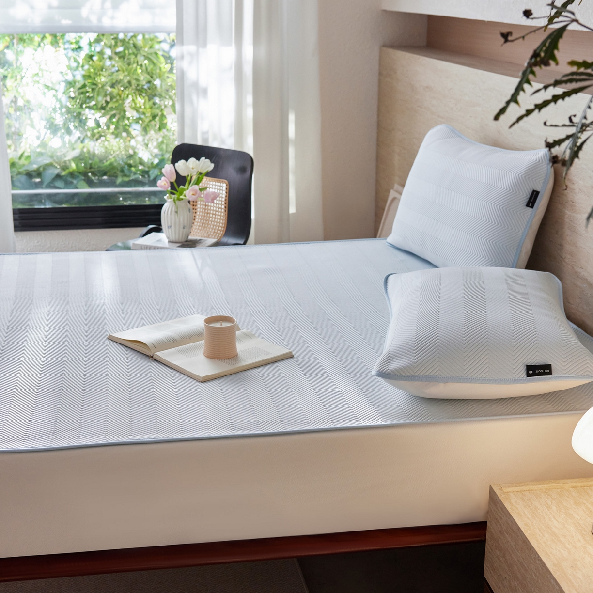 91家纺网 家纺一手货源 找家纺 三味舒屋 2026新款织序系列提花冷感冰豆豆席床笠款软席席子 织序浅蓝