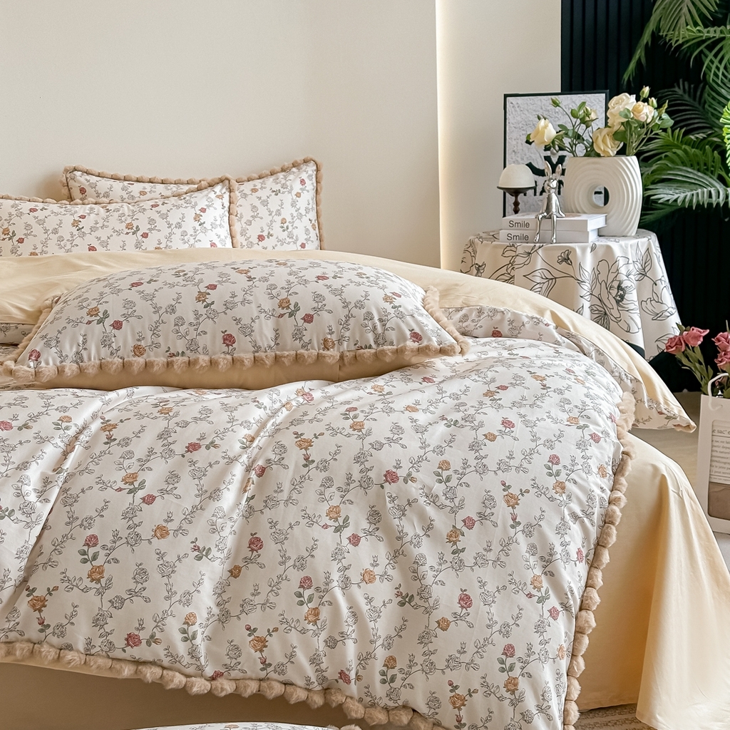 91家纺网 家纺一手货源 找家纺 宅家居 2026新款轻奢极简风全棉毛球款40支纯棉13372小清新喷气印花四件套 素颜玫瑰