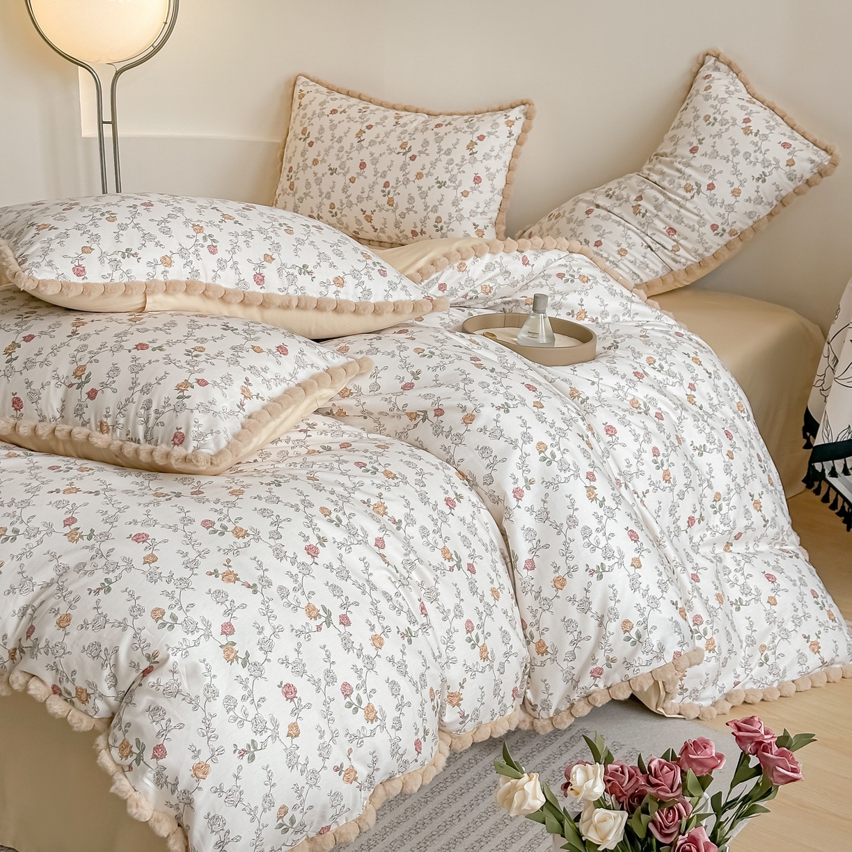 91家纺网 家纺一手货源 找家纺 宅家居 2026新款轻奢极简风全棉毛球款40支纯棉13372小清新喷气印花四件套 素颜玫瑰