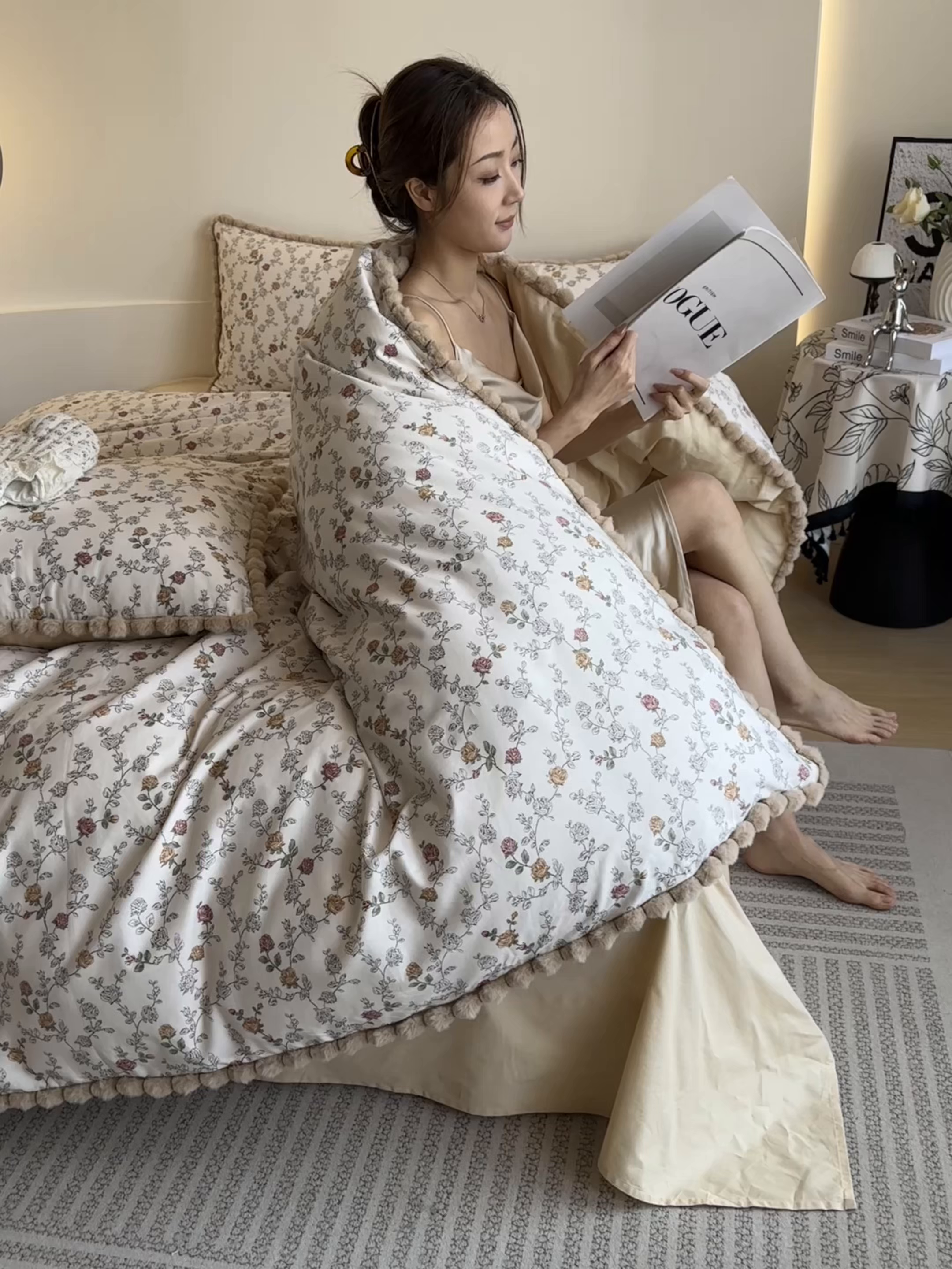 91家纺网 家纺一手货源 找家纺 宅家居 2026新款轻奢极简风全棉毛球款40支纯棉13372小清新喷气印花四件套 素颜玫瑰