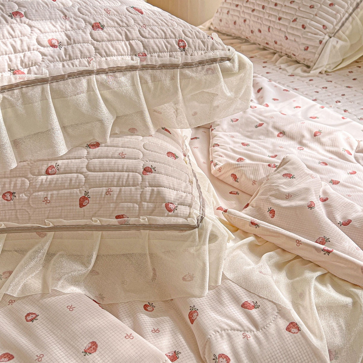 91家纺网 家纺一手货源 找家纺 （总）富米莱单品馆 2026新款高奢维密花边冰肤格凉感夏凉被床盖夏被四件套