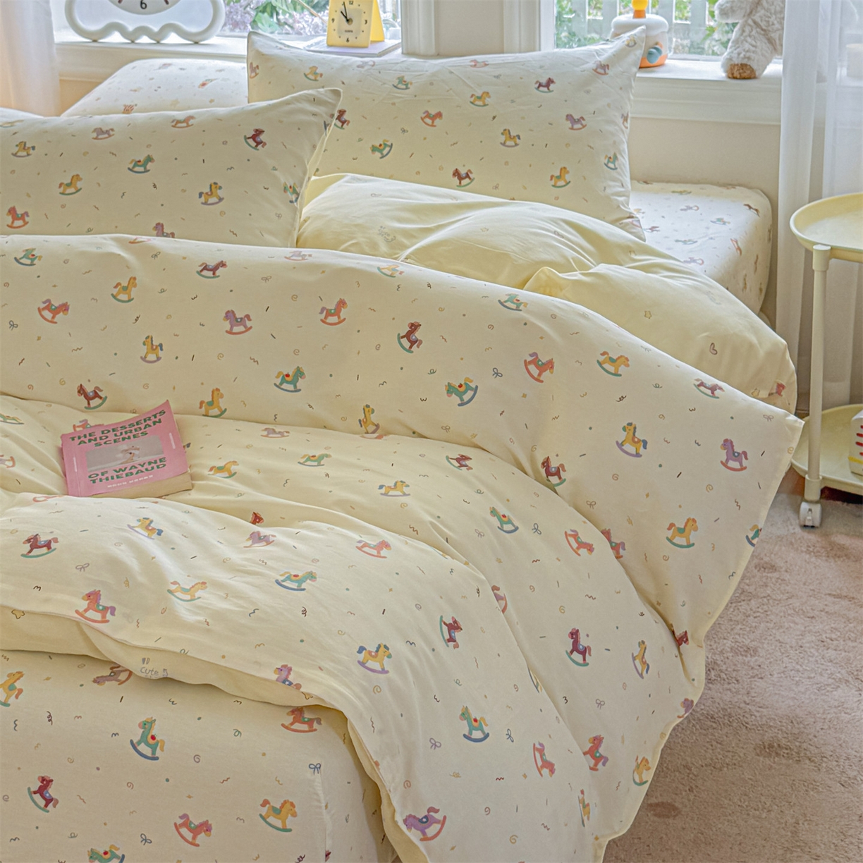 91家纺网 家纺一手货源 找家纺 女子家纺 2026新款全棉印花四件套系列 彩虹木马