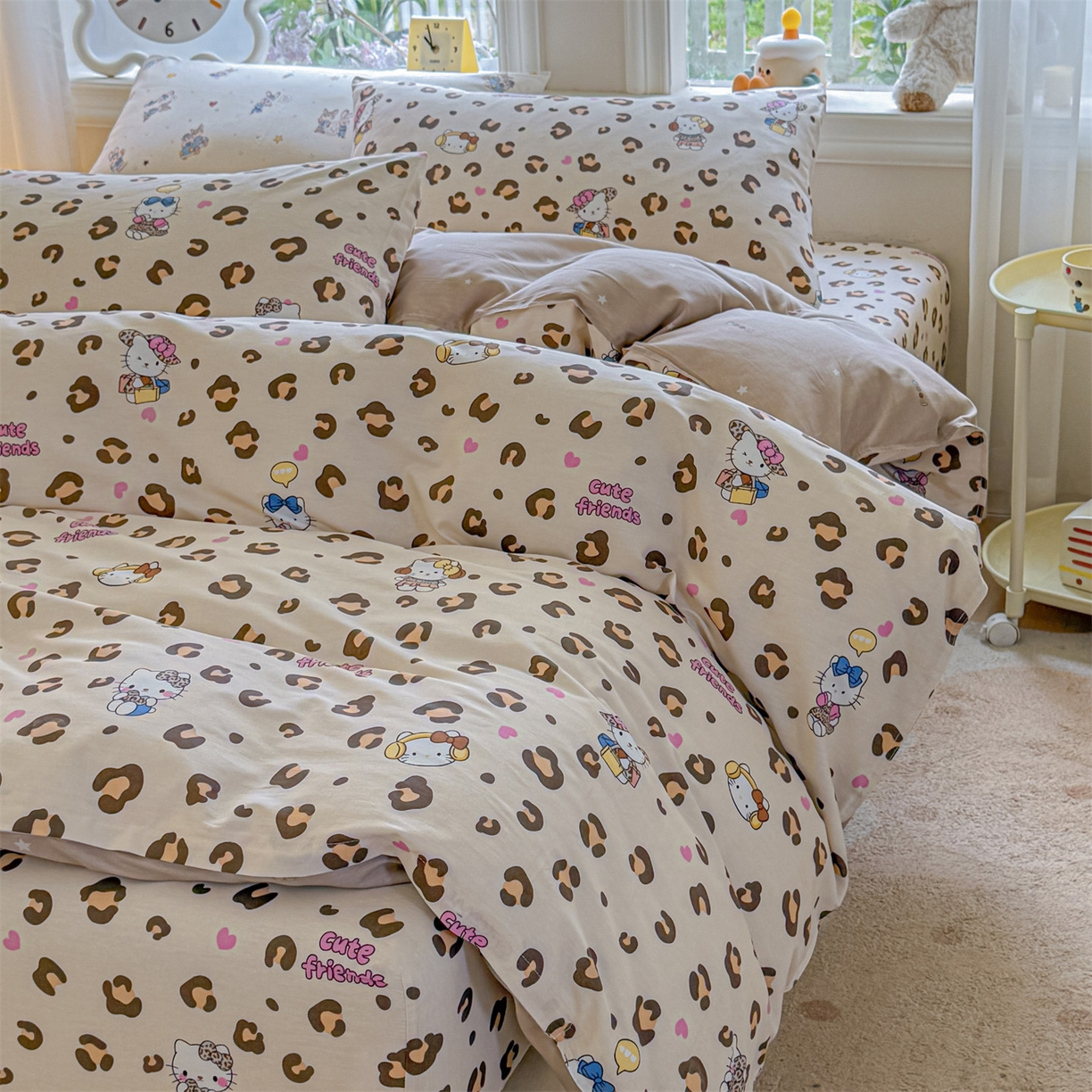 91家纺网 家纺一手货源 找家纺 女子家纺 2026新款全棉印花四件套系列 豹纹猫