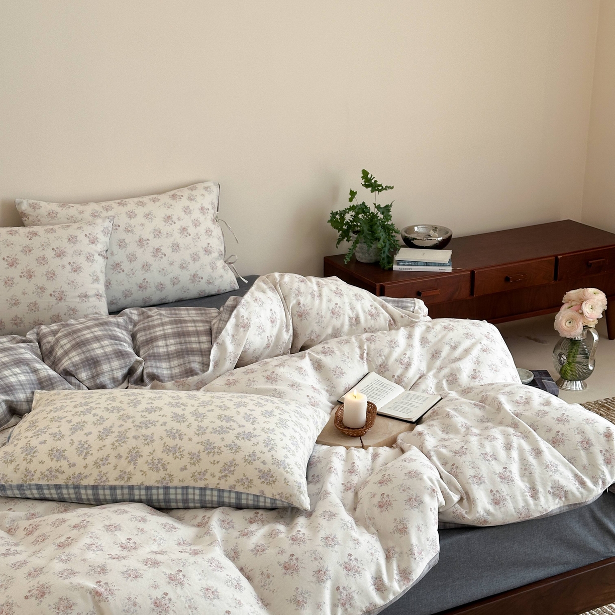 91家纺网 家纺一手货源 找家纺 旷野 2026新款简约精致全棉纯棉水洗棉四件套-松间花信系列 松间花信-粉雾灰