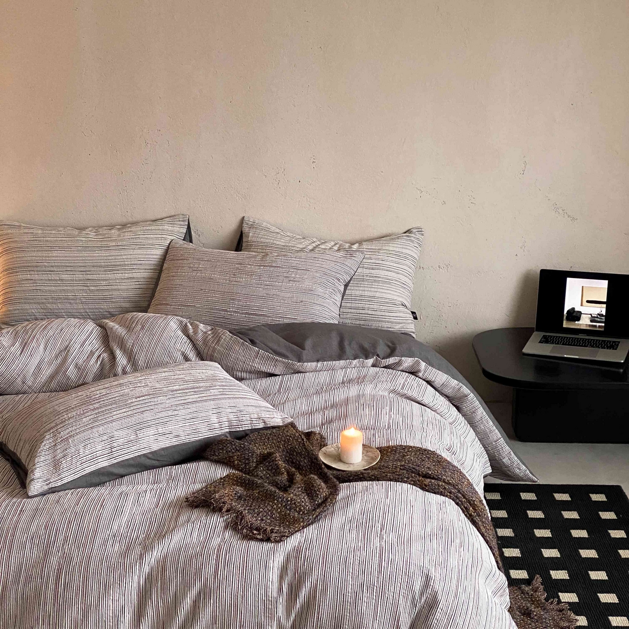 91家纺网 家纺一手货源 找家纺 旷野 2026新款棉麻侘寂风肌理感提花四件套-森川 森川-灰