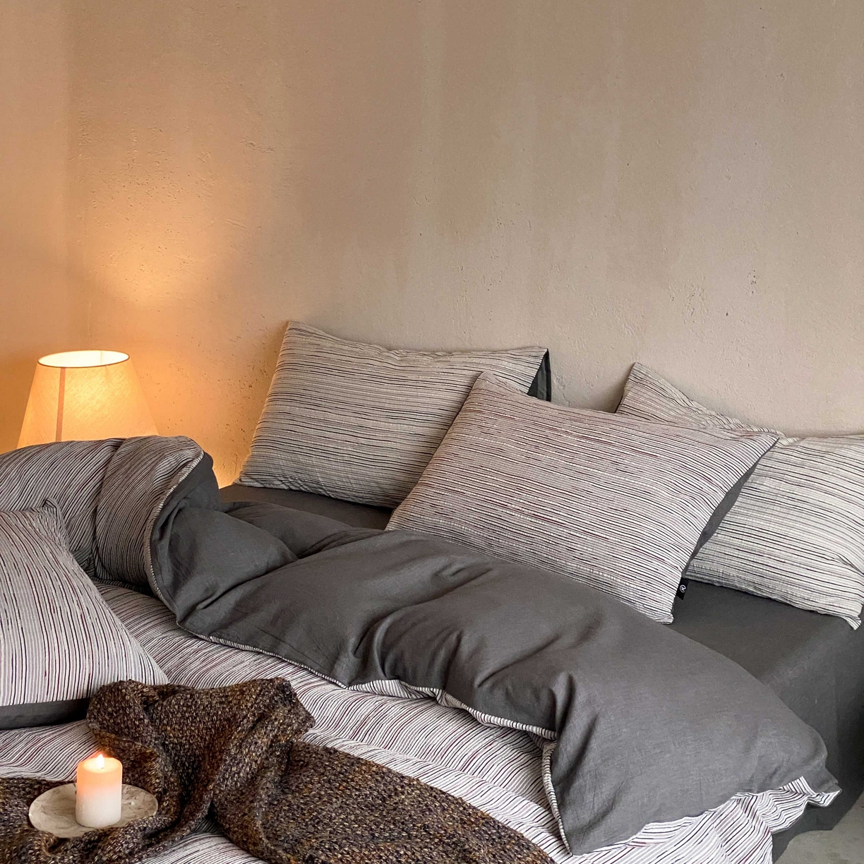 91家纺网 家纺一手货源 找家纺 旷野 2026新款棉麻侘寂风肌理感提花四件套-森川 森川-灰