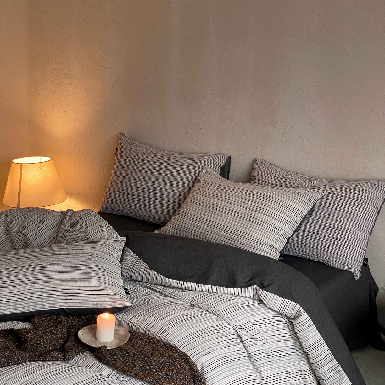 91家纺网 家纺一手货源 找家纺 旷野 2026新款棉麻侘寂风肌理感提花四件套-森川 森川-黑