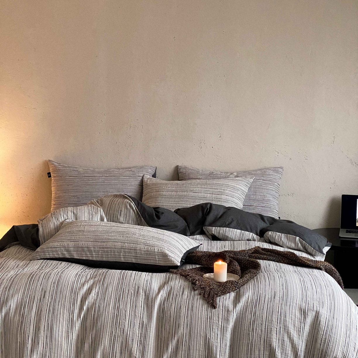 91家纺网 家纺一手货源 找家纺 旷野 2026新款棉麻侘寂风肌理感提花四件套-森川 森川-黑