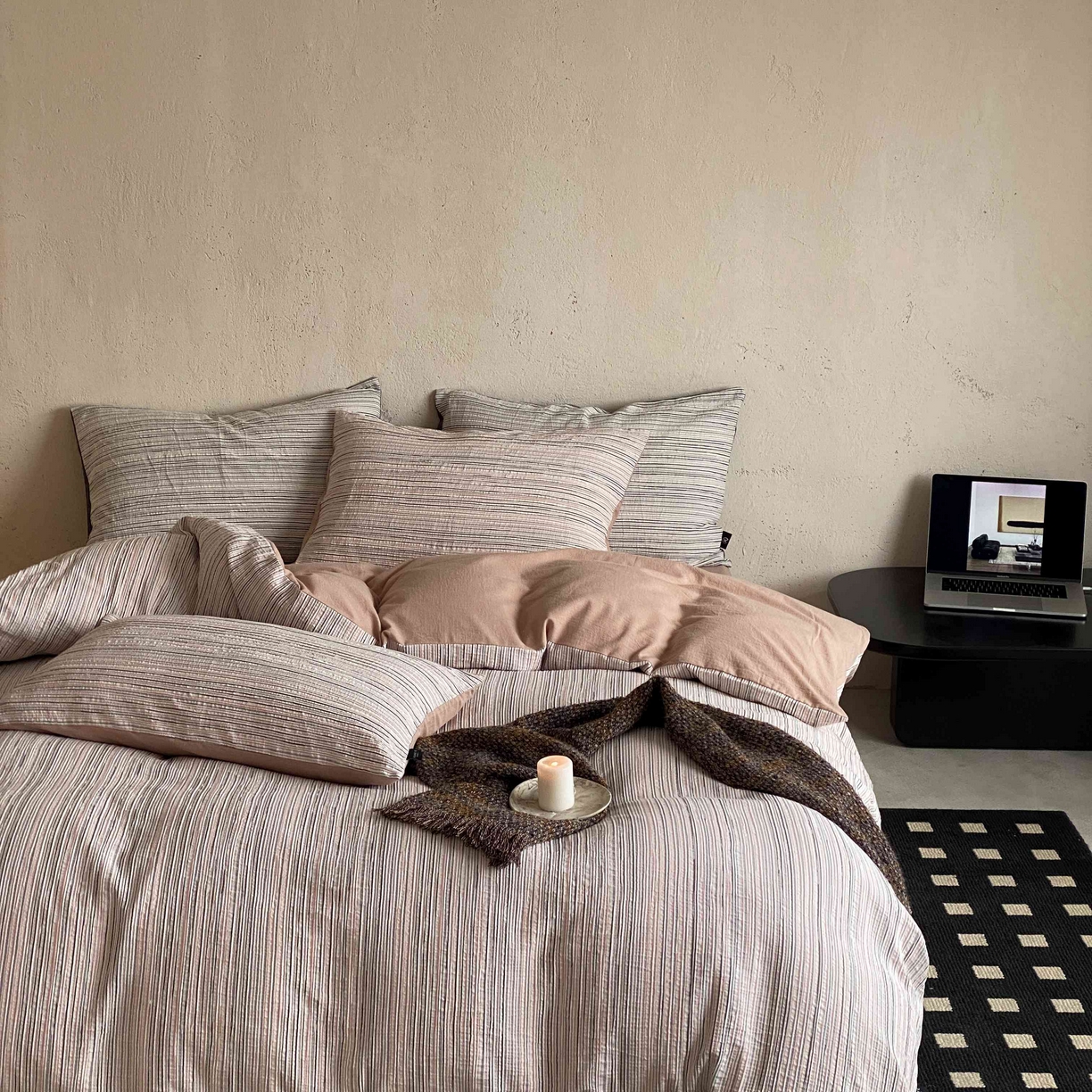 91家纺网 家纺一手货源 找家纺 旷野 2026新款棉麻侘寂风肌理感提花四件套-森川 森川-粉