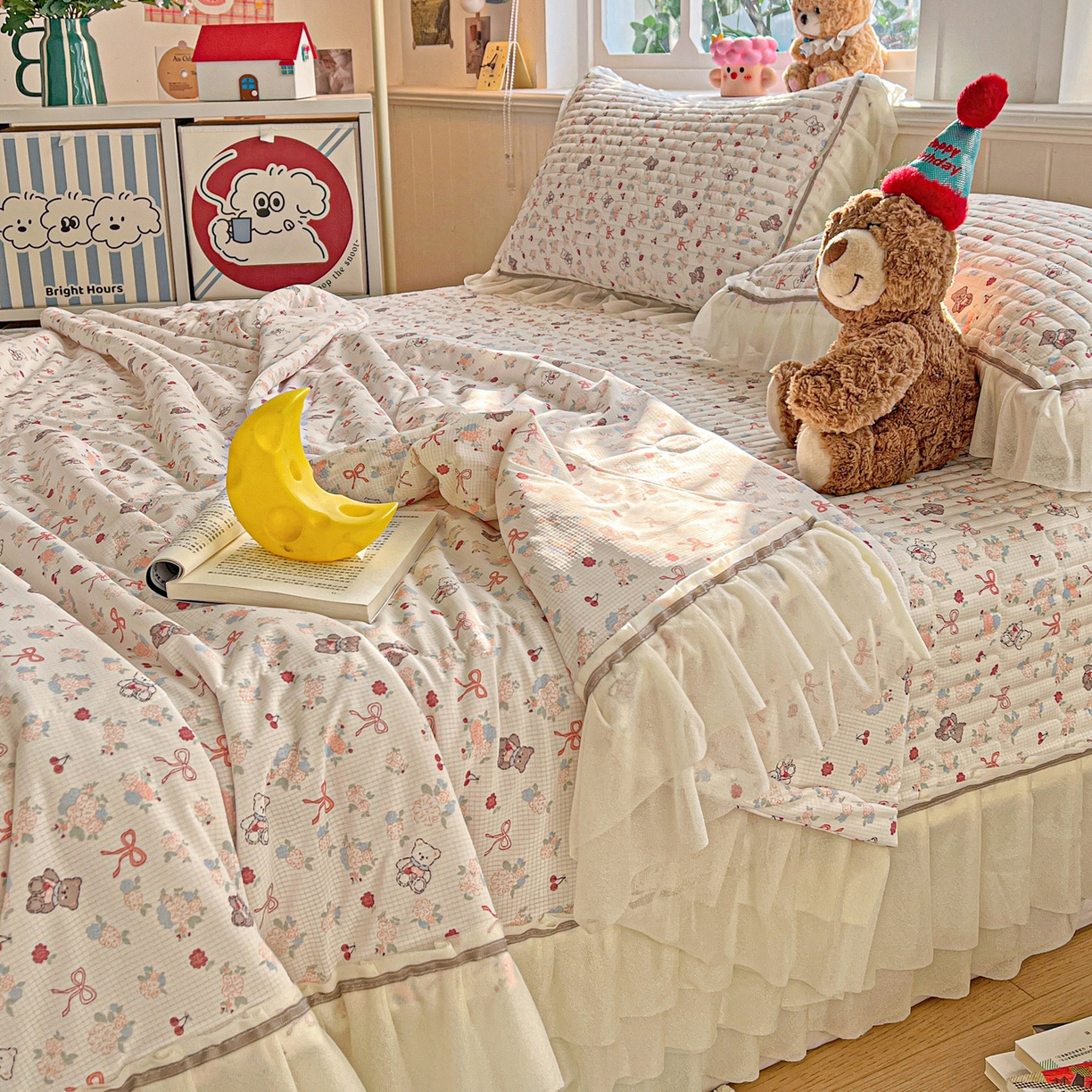 91家纺网 家纺一手货源 找家纺 富米莱单品馆 2026新款高奢维密花边冰肤格凉感夏凉被床盖夏被四件套 夏被床盖-粉结小熊