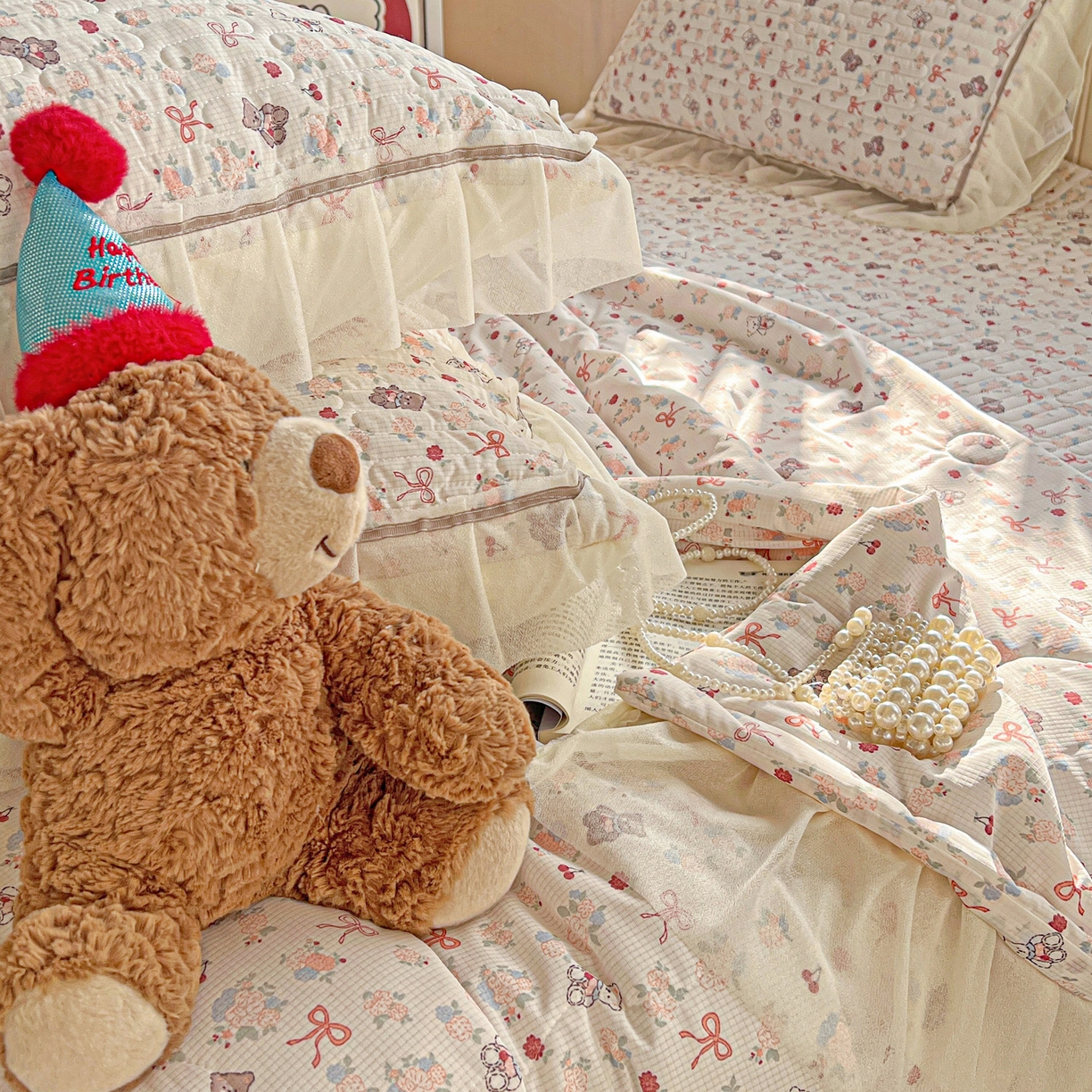 91家纺网 家纺一手货源 找家纺 富米莱单品馆 2026新款高奢维密花边冰肤格凉感夏凉被床盖夏被四件套 夏被床盖-粉结小熊