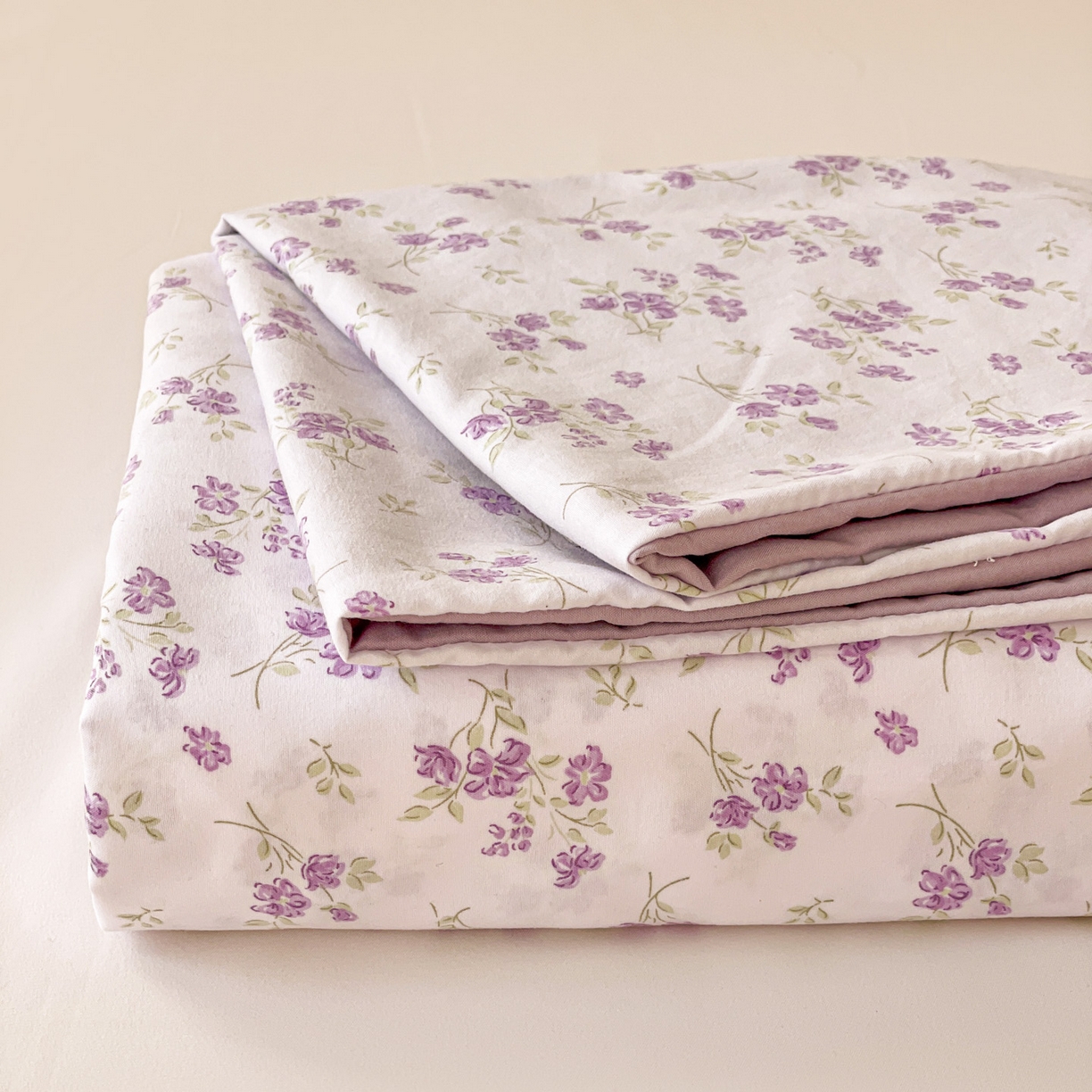 91家纺网 家纺一手货源 找家纺 纽缦家纺 2026新款A类105g四件套古法水洗棉单床单床单单件 波影紫