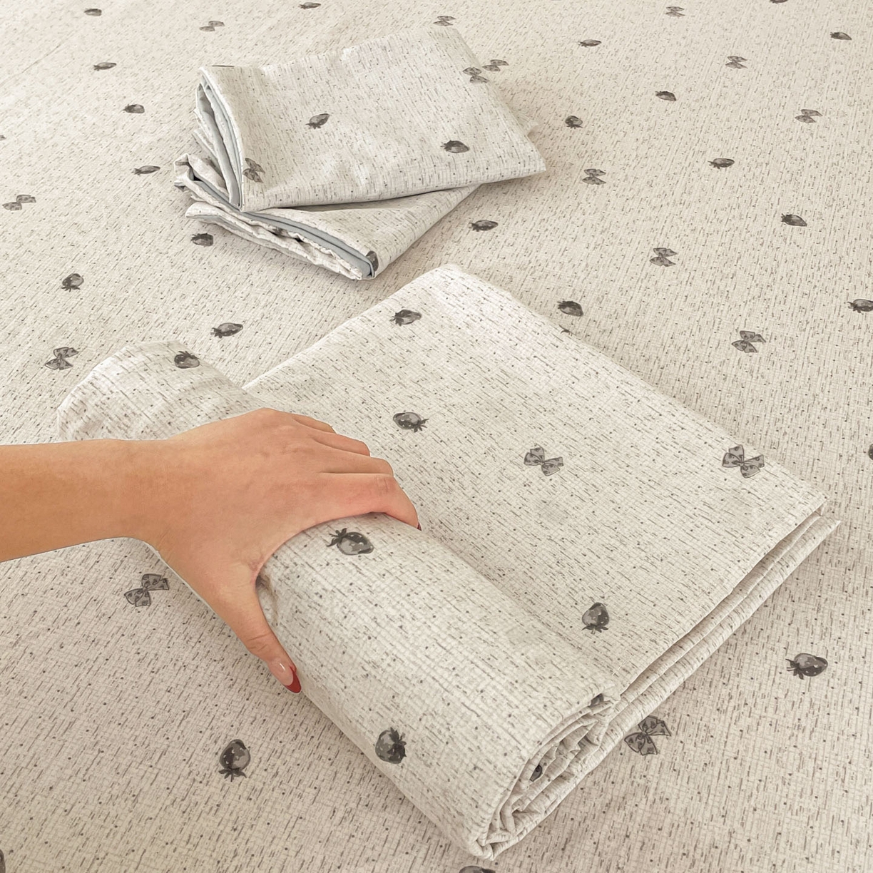 91家纺网 家纺一手货源 找家纺 纽缦家纺 2026新款A类105g四件套古法水洗棉单床单床单单件 初春灰