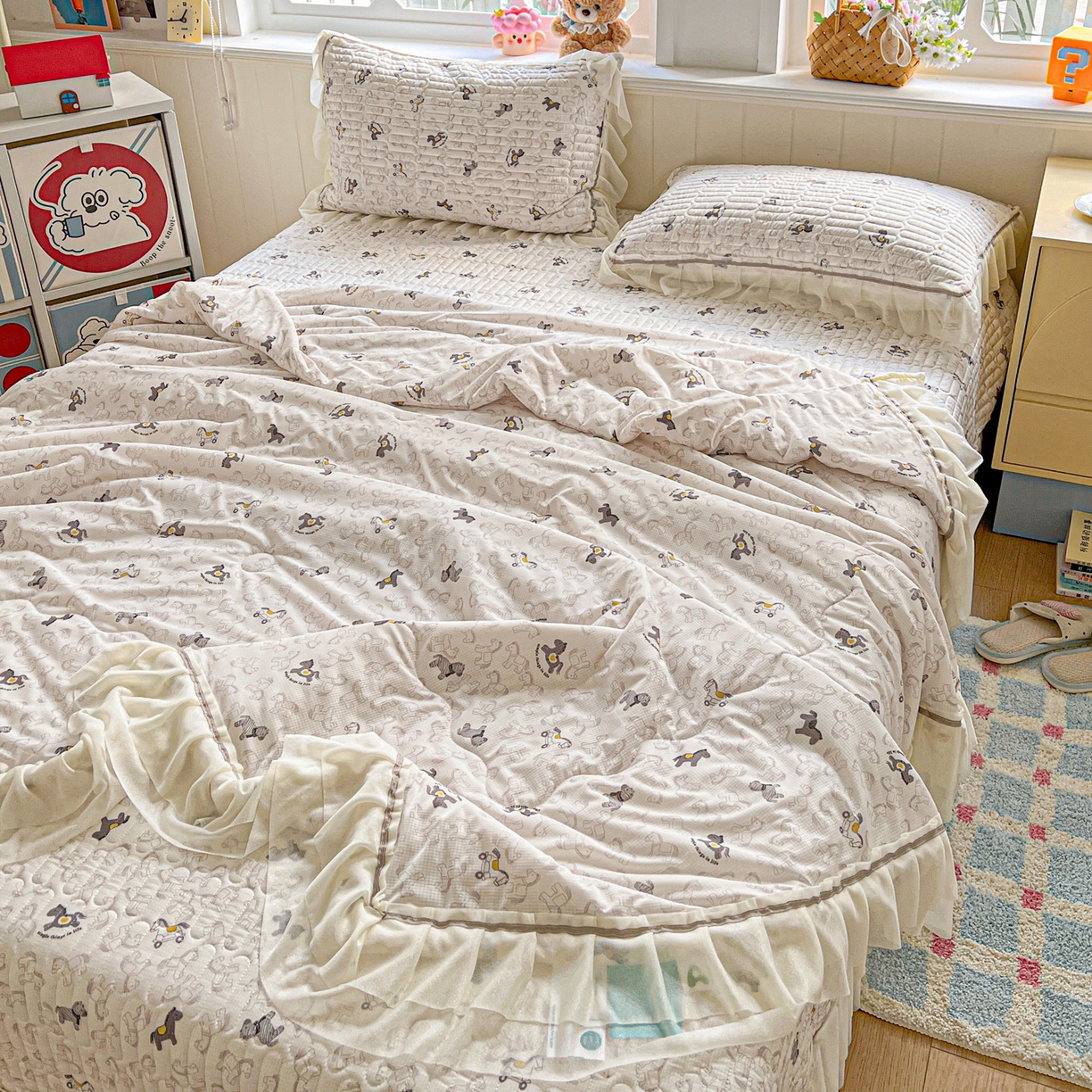 91家纺网 家纺一手货源 找家纺 富米莱单品馆 2026新款高奢维密花边冰肤格凉感夏凉被床盖夏被四件套 夏被床盖-萌马聚财