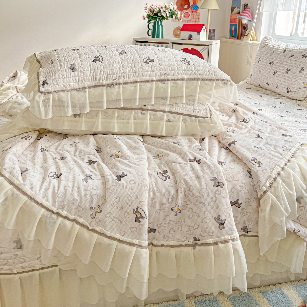 91家纺网 家纺一手货源 找家纺 富米莱单品馆 2026新款高奢维密花边冰肤格凉感夏凉被床盖夏被四件套 夏被床盖-萌马聚财