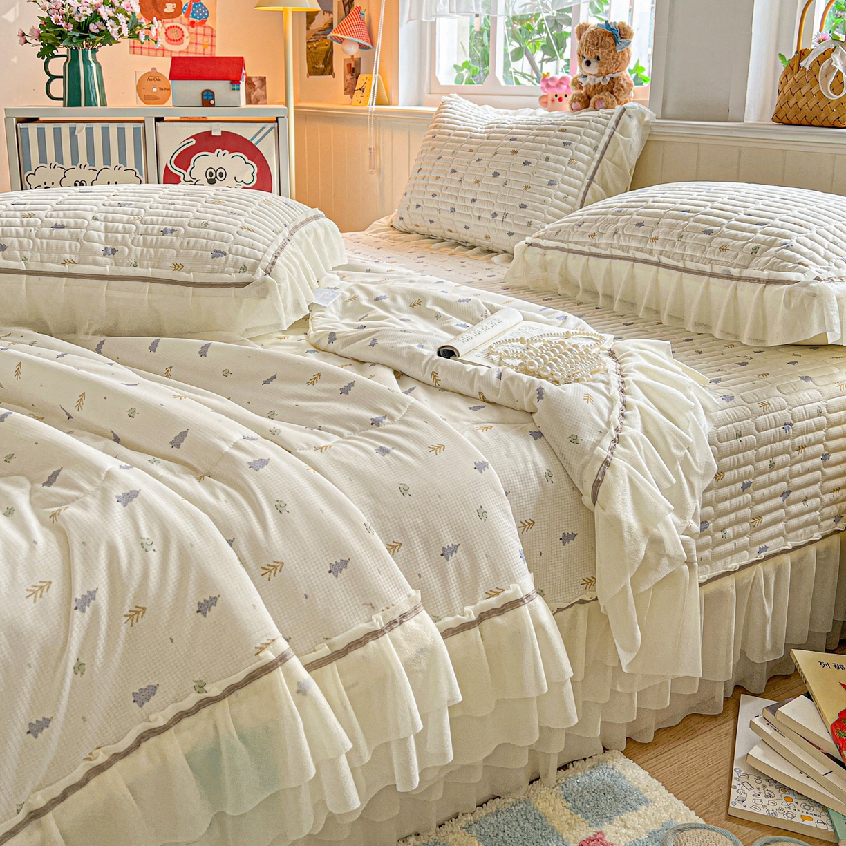 91家纺网 家纺一手货源 找家纺 富米莱单品馆 2026新款高奢维密花边冰肤格凉感夏凉被床盖夏被四件套 夏被床盖-梦幻森林